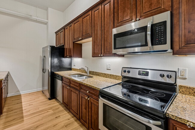 1BR, 1BA - 632SF - Kitchen - The Lofts at Southworth