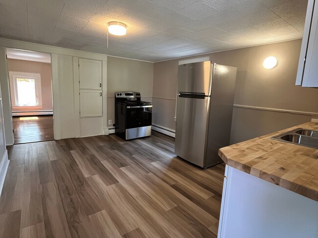 Photo - 77 North St Unit 3