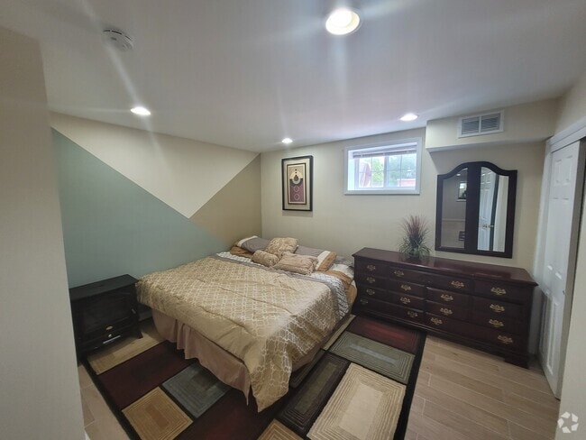 Building Photo - 21 Lenape Dr Rental