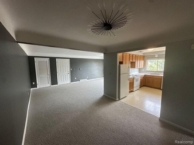 Photo - 487 N Eton St Unidad B6