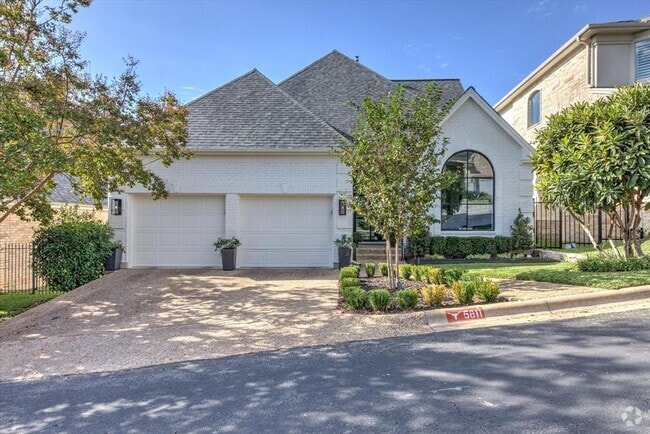Building Photo - 5811 Kentucky Derby Rental