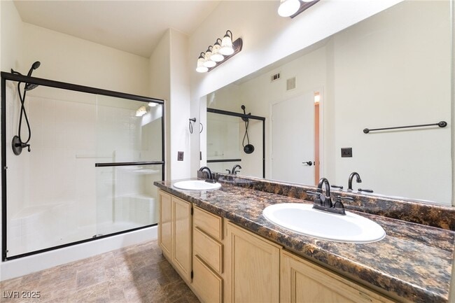 Building Photo - 3400 Cabana Dr Unit 1131 Rental
