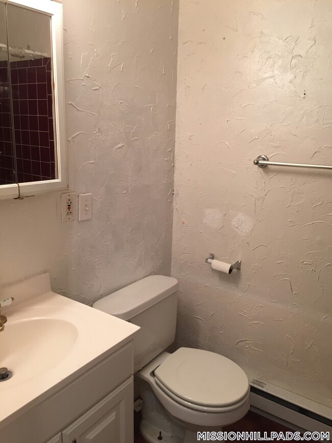 Photo - 896 Huntington Ave Unit 4