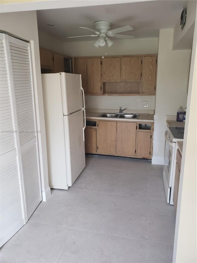 Photo - 1930 NW 119th St Unit 722