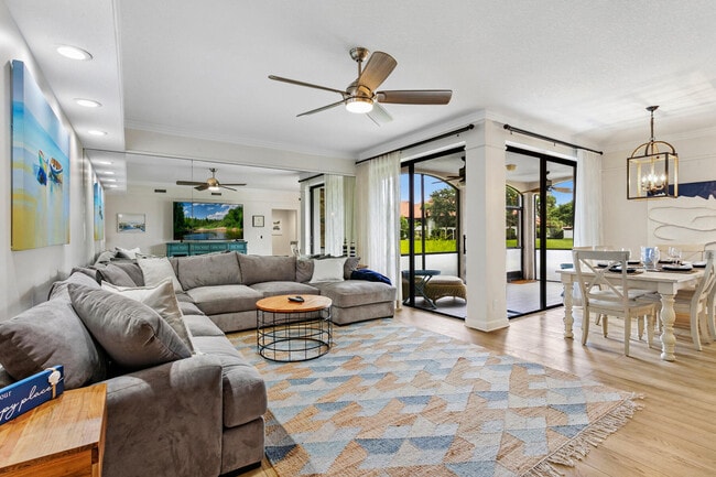 Building Photo - 16100 W Bay Dr Unit 147