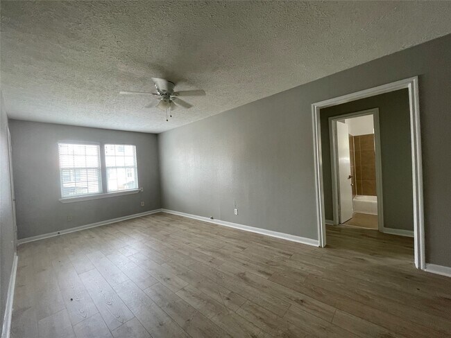 Photo - 2411 Bastrop St Unidad 4