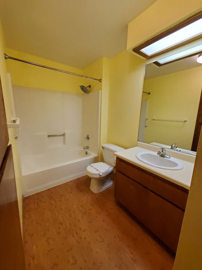 Photo - 2 Bedroom Condo near Meadow Park Unidad #21