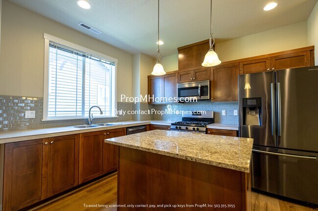 Beautiful Two Bedroom Townhome In Wilsonvi... - Beautiful Two Bedroom Townhome In Wilsonvi...