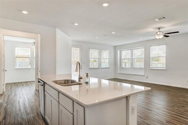 Photo - 2029 Long Shadow Ln