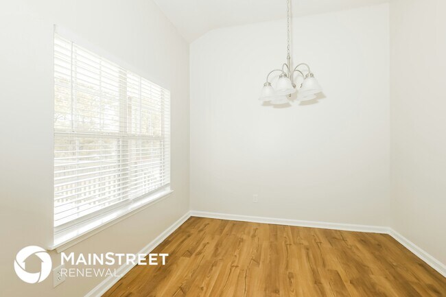 Photo - 1652 Thorn Ridge Trail