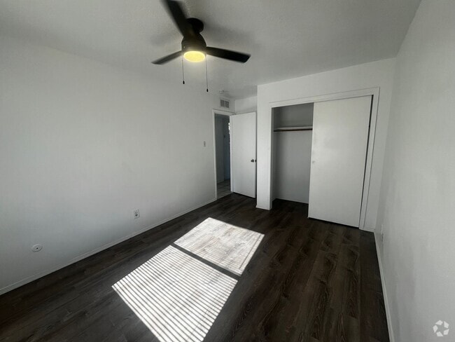 Building Photo - Updated 2 bedroom in Rio Rancho Rental