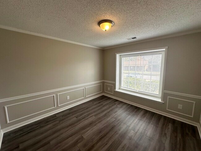 Photo - 4627 Chelwood Dr