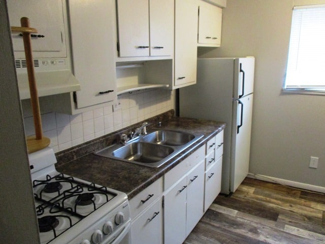 Photo - 504 E Locust St