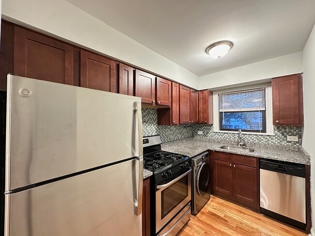 Photo - 701 Elm Pl Unit 012