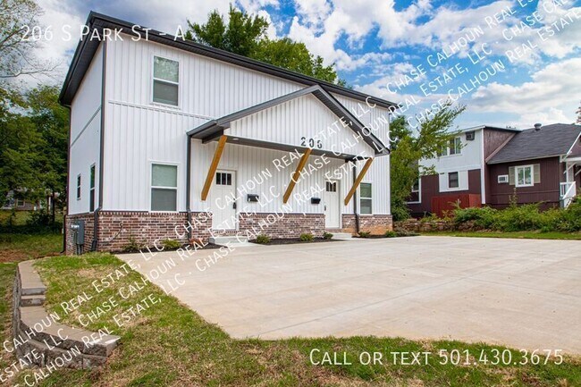 Building Photo - 206 S Park St Unit A Rental