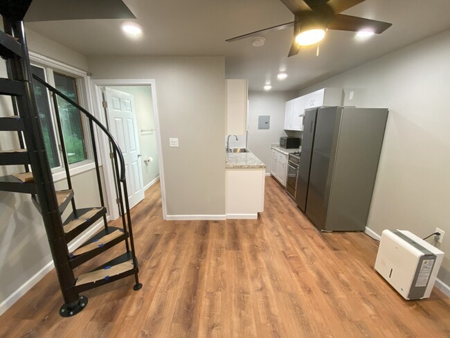 Building Photo - 1120 Eagle View Dr Unit A Rental