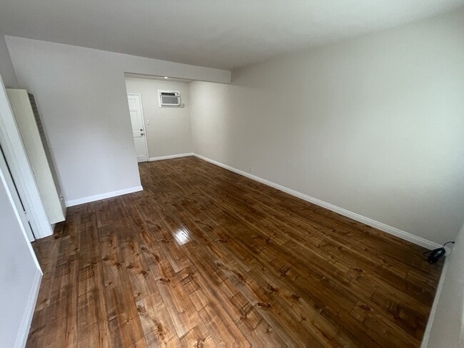 Building Photo - 200 N Lima St Unit 202 Rental