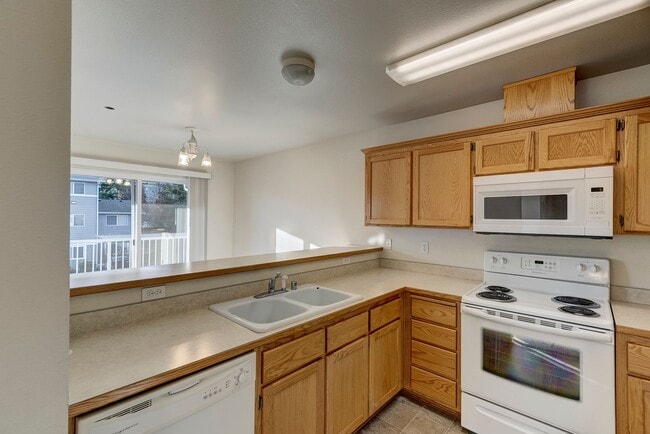 Photo - Two Bedroom Two Bathroom Condo in Summerwind Unidad B303