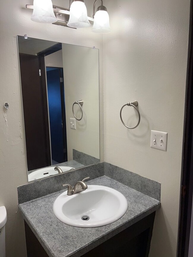 Photo - Riverview West Apartments