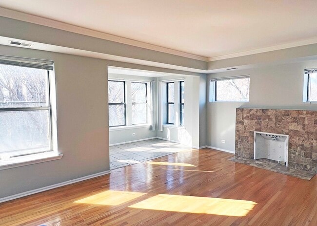 Photo - 6143 S Woodlawn Ave