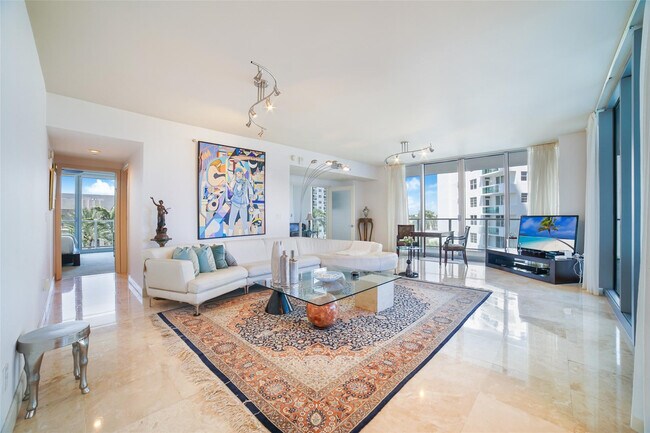 Photo - 3101 S Ocean Dr Unidad 401