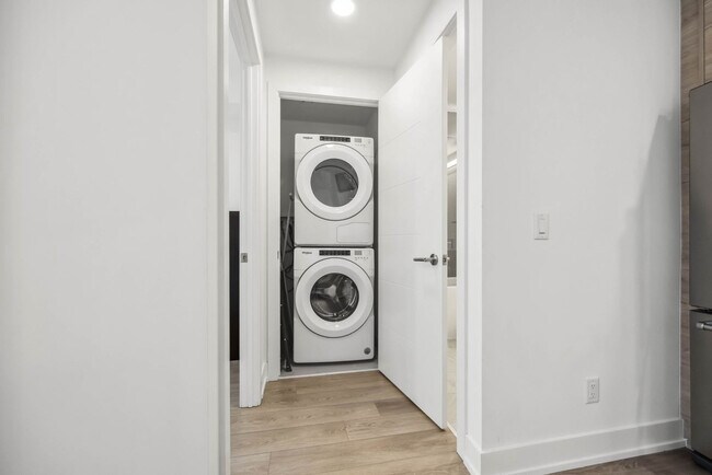 Photo - 200 Redpath Ave Unité SI ID1357459P