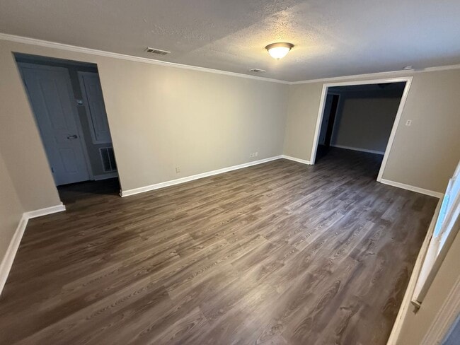 Photo - Spacious 3 Bedroom 1  Bath home with Appli...