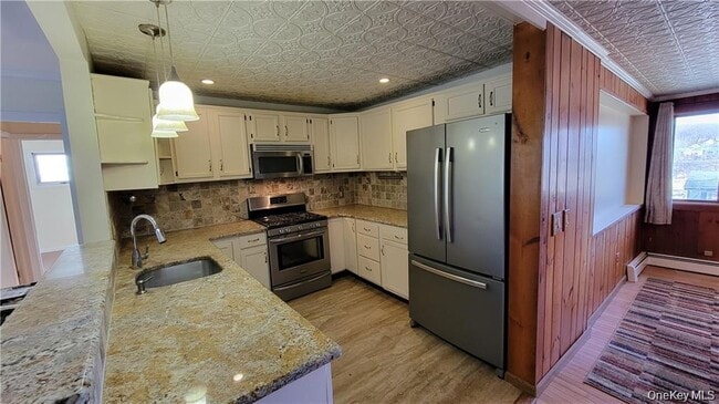 Photo - 14 Brookside Rd