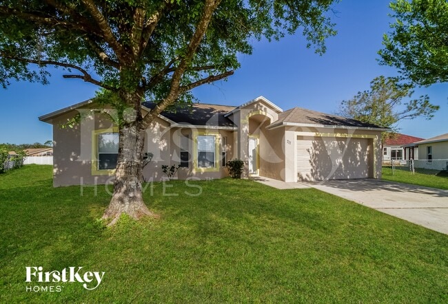 Photo - 711 Hamster Way