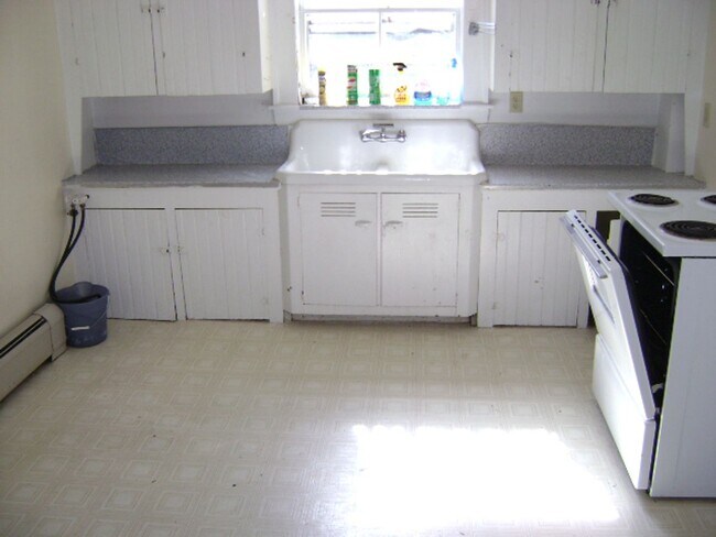 Photo - 15 Pond St Unit B