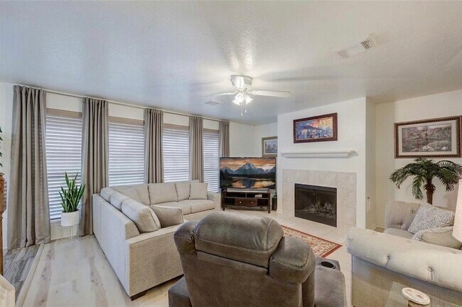 Photo - 17015 Maricella Cir