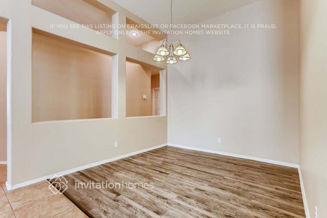 Photo - 2352 Kenneth Ave