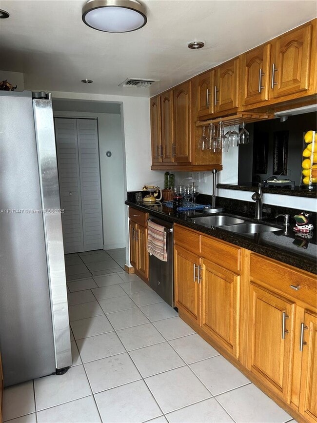 Photo - 1401 NE Miami Gardens Dr Unit 597
