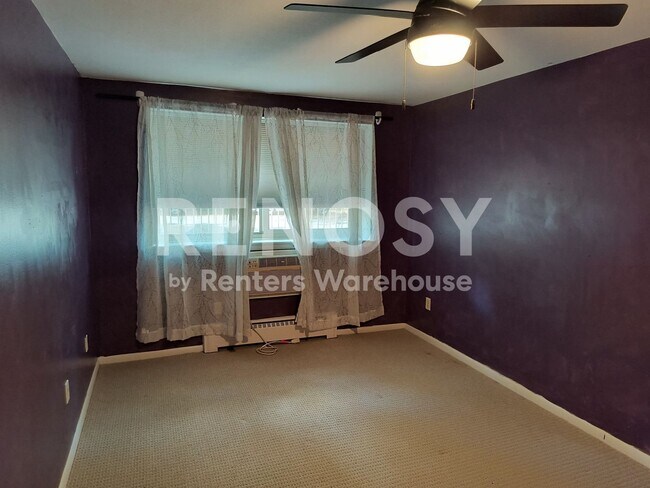 Photo - Available June 10th 2 Bedroom 1 Bath Condo in Minneapolis