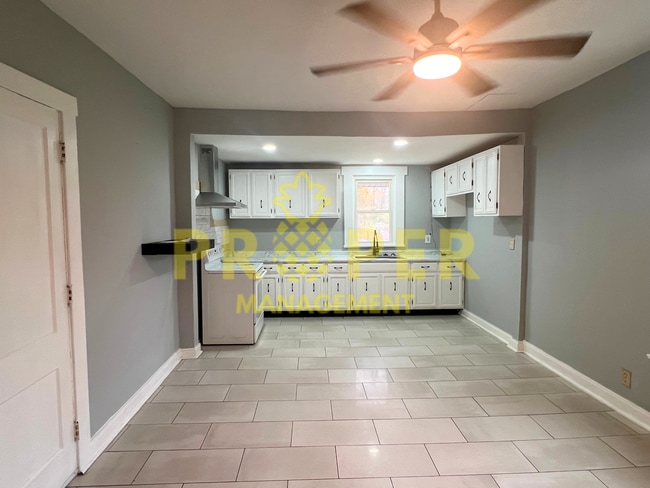 Photo - 3 bedrooms 1 bathrooms house for rent