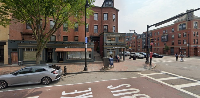 Photo - 1750 Washington St