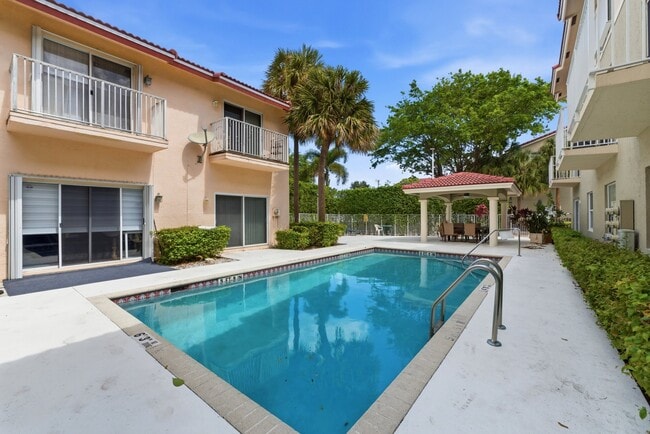 Photo - 2445 NE 14th Street Causeway