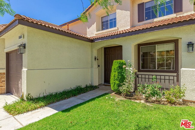 Photo - 25755 Hood Way