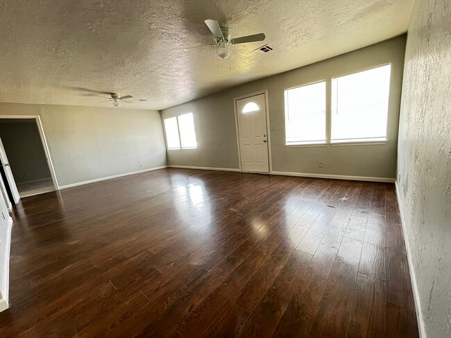 Photo - 2618 NW 26th St