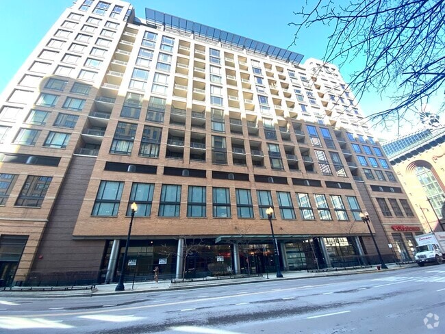 Building Photo - 520 S State St Unit 801 Rental