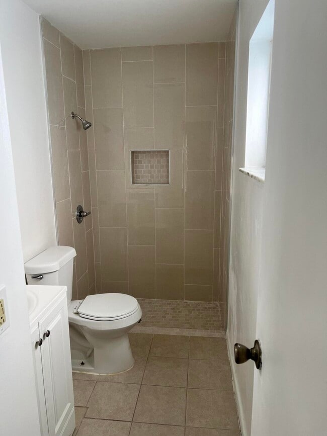 Photo - 11421 NW 39th Pl