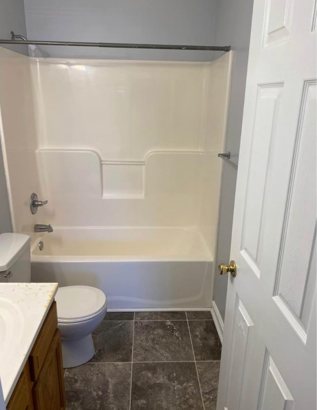 Photo - 102 Kenilworth Ct