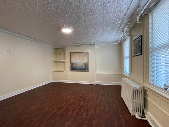 Photo - 219 Ogden Ave. Unidad 1 Rental