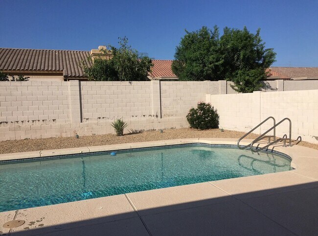 Photo - 5112 E Juniper Ave