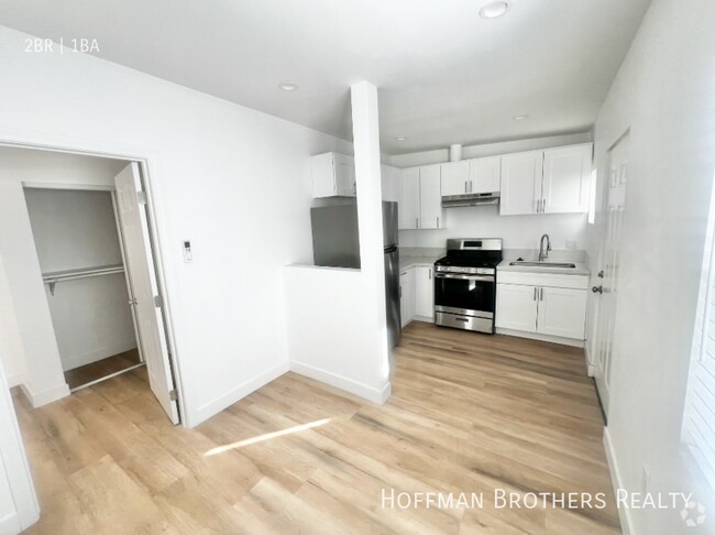 Building Photo - 1511 12th Ave Unit 3/4 Rental
