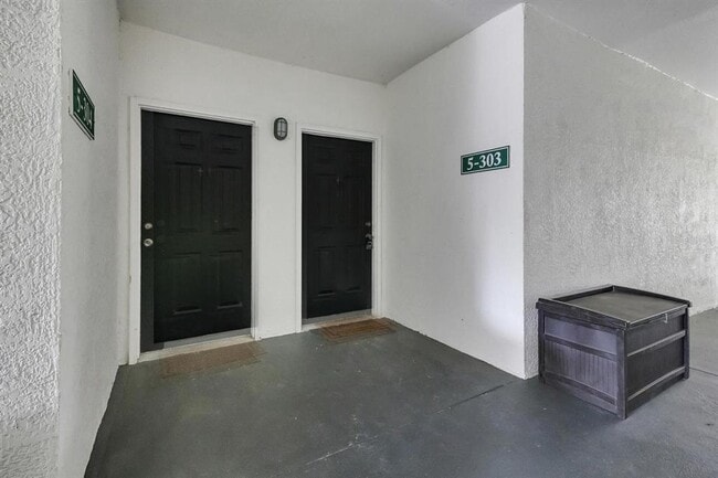 Photo - 2705 Maitland Crossing Way Unidad 303