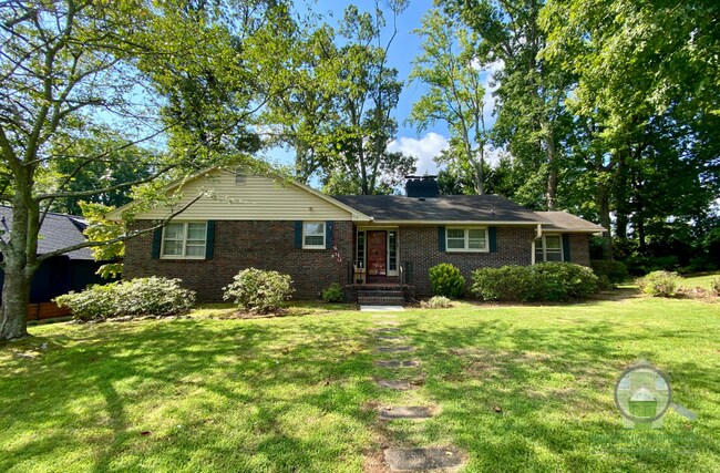 Photo - 517 Dellwood Dr House