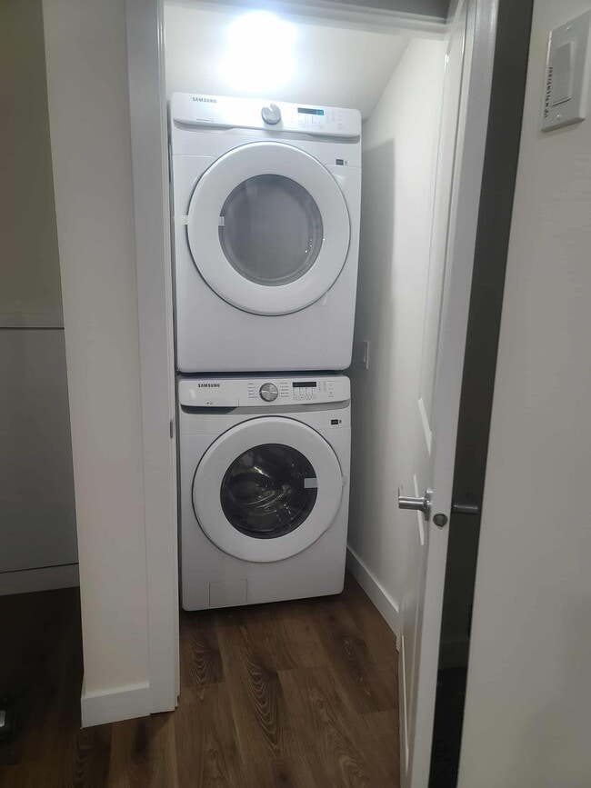 Building Photo - 354 Sora Way SE Unit 354 sora way se