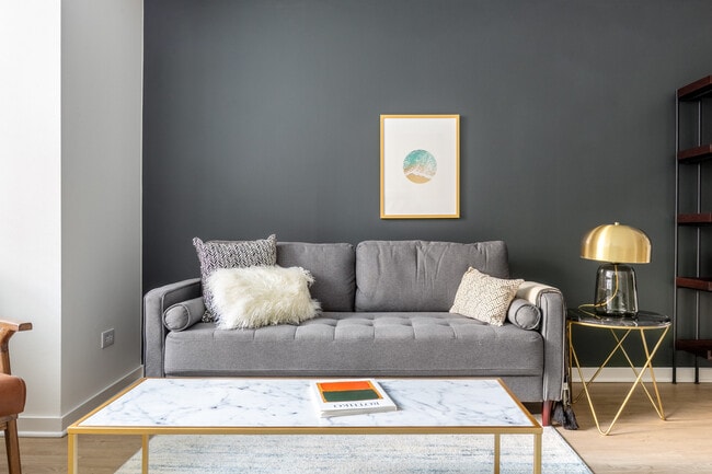 Photo - 730 W Couch Pl Unit FL15-ID1366