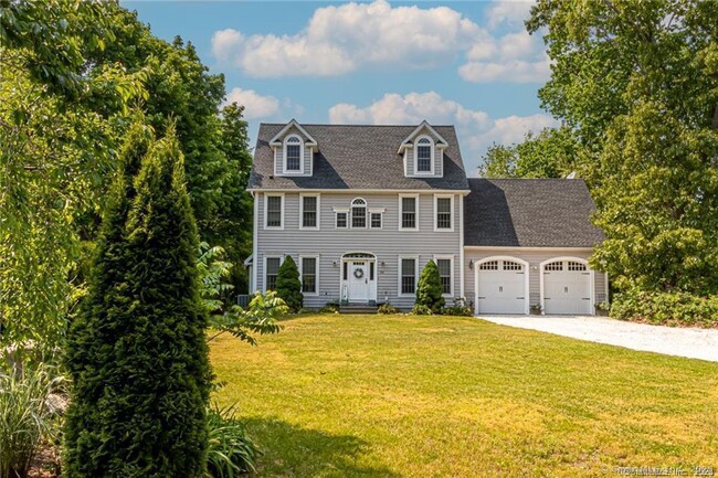 Photo - 896 Boston Post Rd House